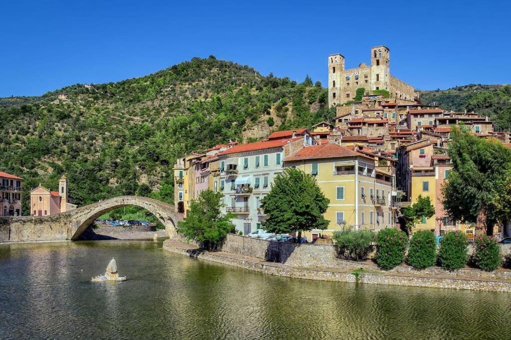Appartamentino - Castle View, No Stairs Dolceacqua Exterior foto