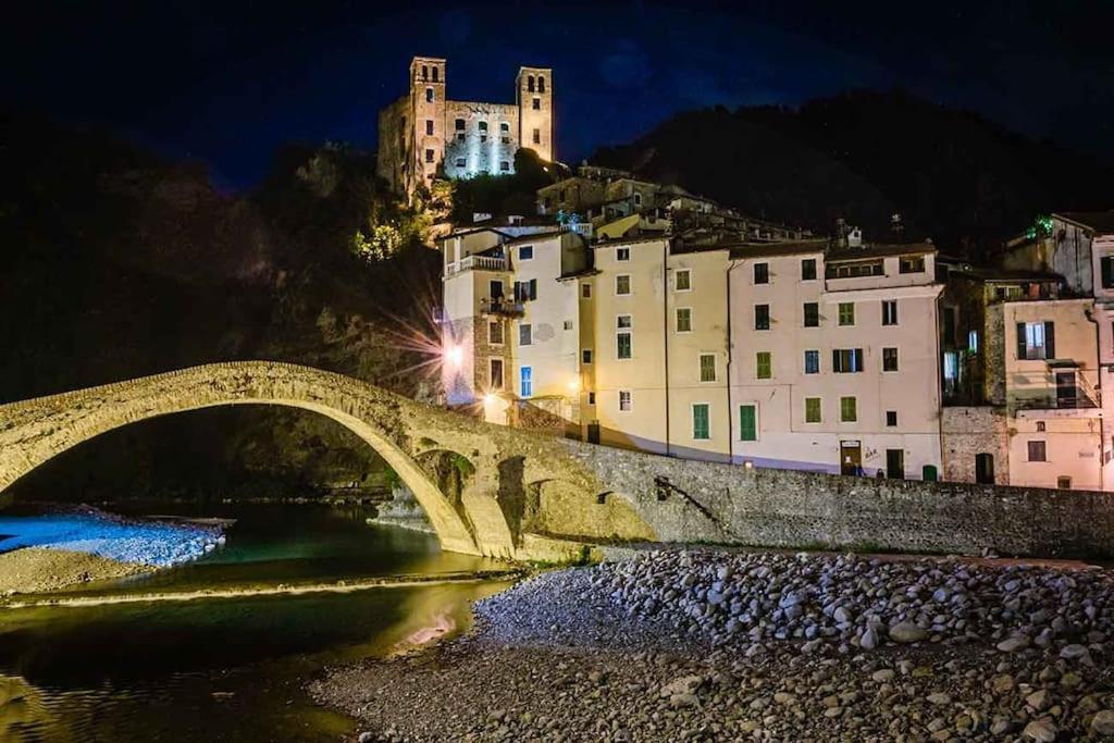 Appartamentino - Castle View, No Stairs Dolceacqua Exterior foto